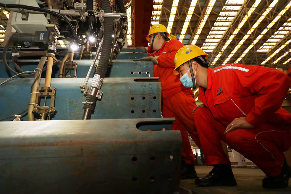 今天，这座世界级工程——深中通道项目G05标板单元制造圆满收官！(图1)