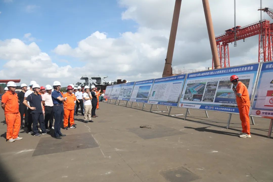 巢马铁路CMSG-2标Z5号墩首轮钢塔制造通过验收(图2)