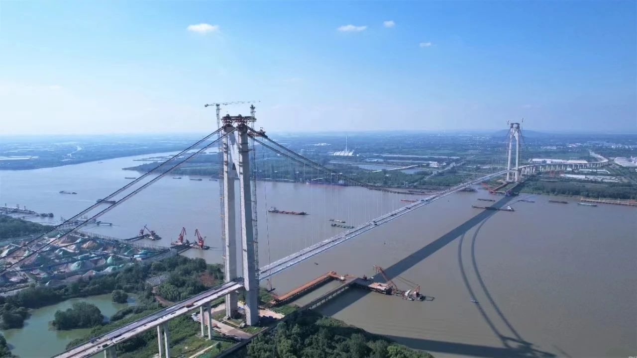 中铁山桥南通公司稳步推进7座在建长江大桥生产建设(图6)