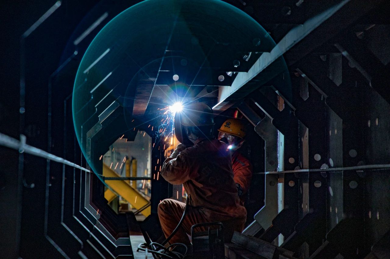 张靖皋长江大桥南锚碇地连墙现场安装全部完成(图3)