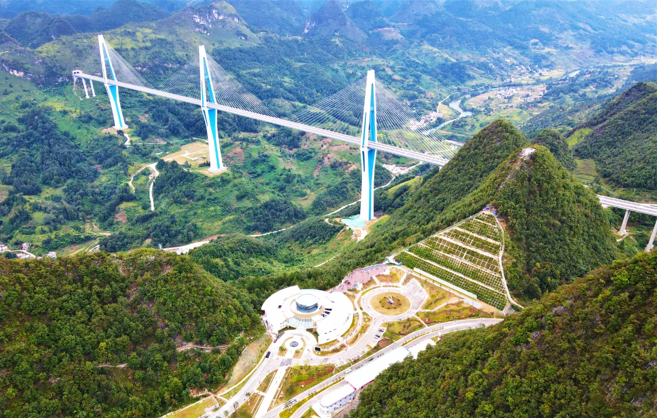 山与峰，“壹陆”同行(图2)