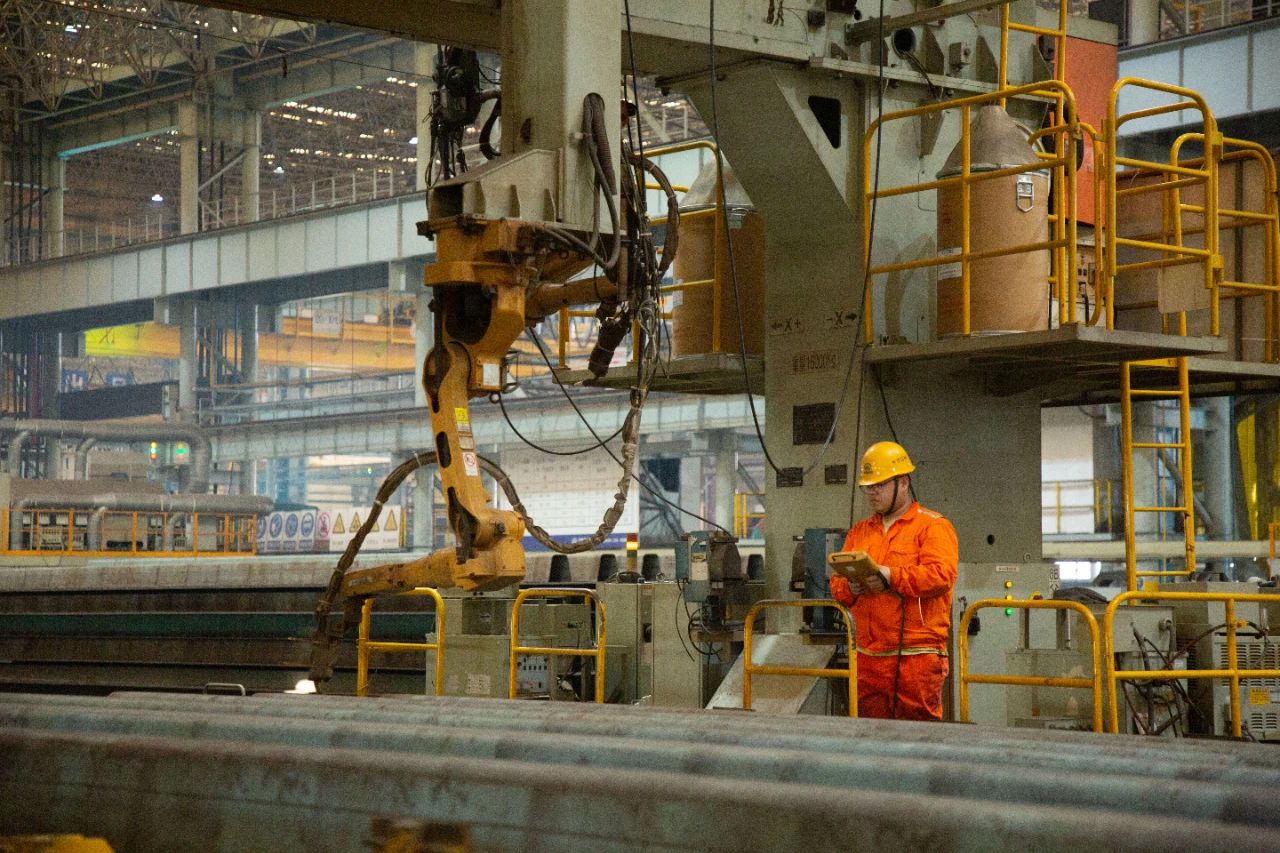 与梅雨和高温赛跑 跑出生产“加速度”(图3)