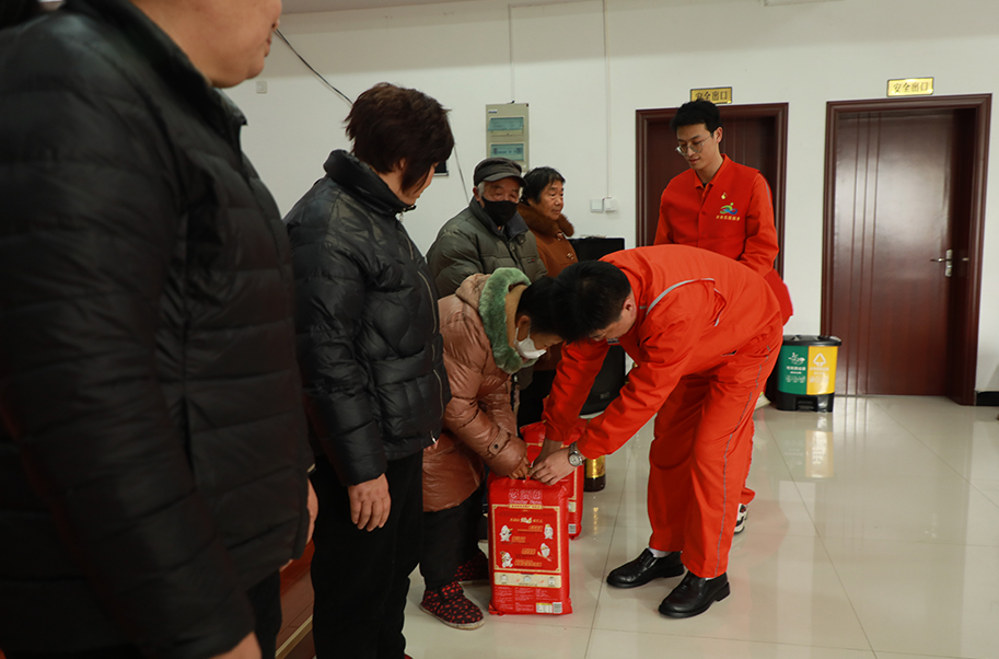 ​践行雷锋精神丨南通公司开展“学雷锋 树新风”主题志愿服务活动(图2)