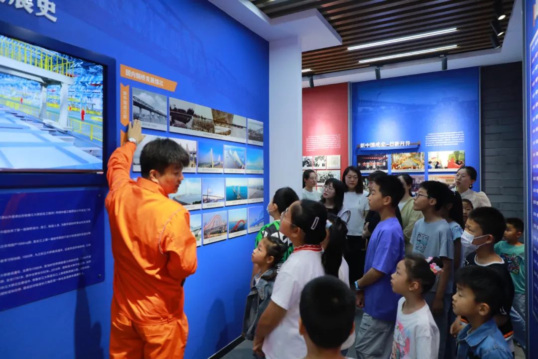 中铁山桥南通公司开展“清风拂六一 廉洁润童心”儿童研学活动(图2)