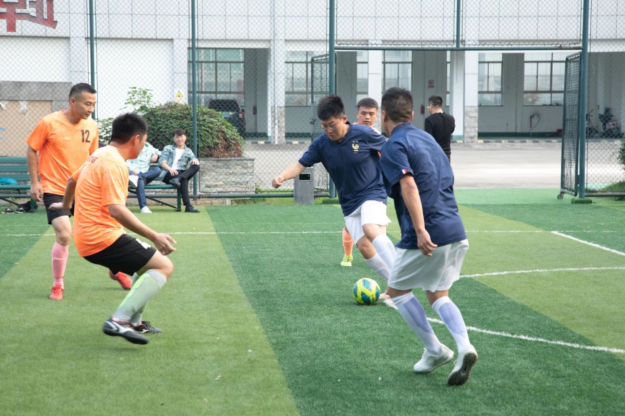 “‘检’约长江 ‘桥’楚如皋”丨南通公司与如皋边检站开展警企党建共建交流座谈会暨足球友谊赛(图5)